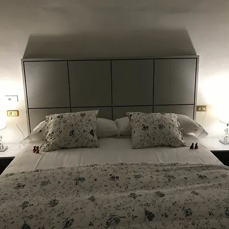 Hotell Casa Palacio Villazambra